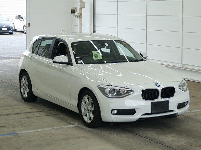 BMW 1 SERIES