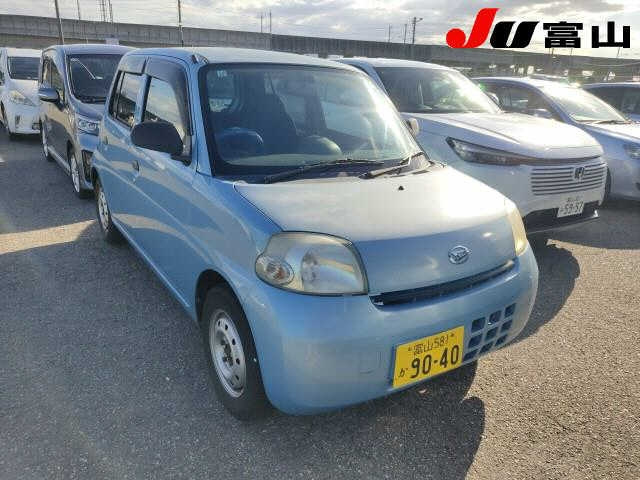DAIHATSU ESSE
