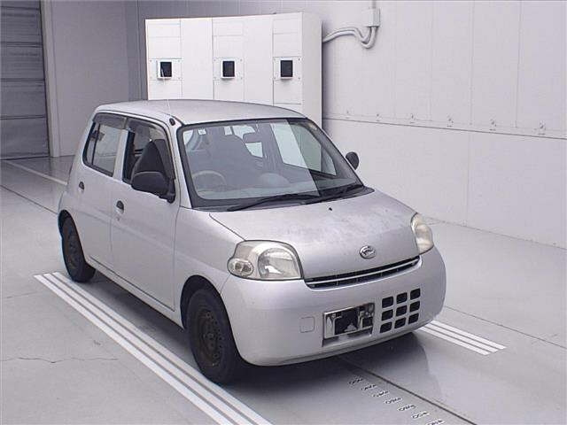 DAIHATSU ESSE