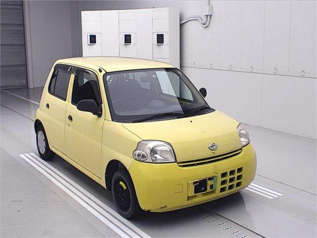 DAIHATSU ESSE