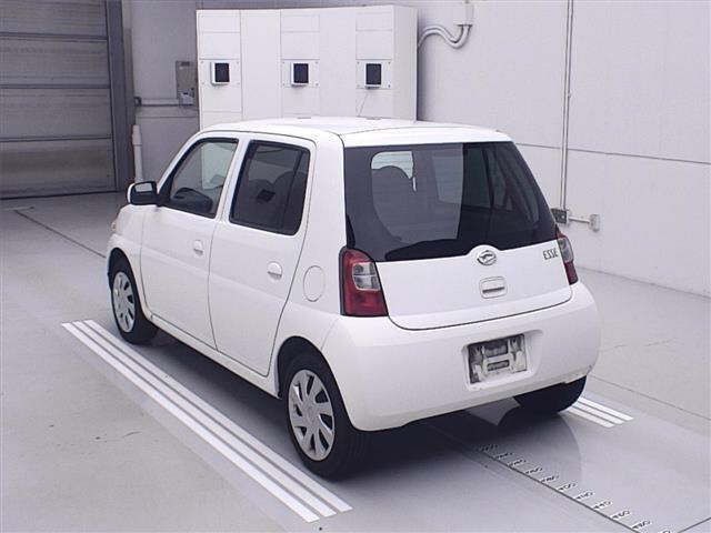 DAIHATSU ESSE