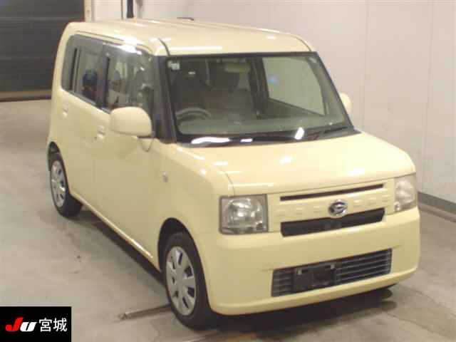 DAIHATSU MOVE CONTE