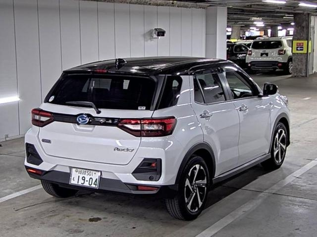 DAIHATSU ROCKY