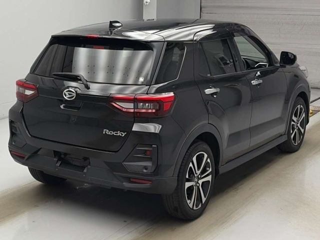DAIHATSU ROCKY