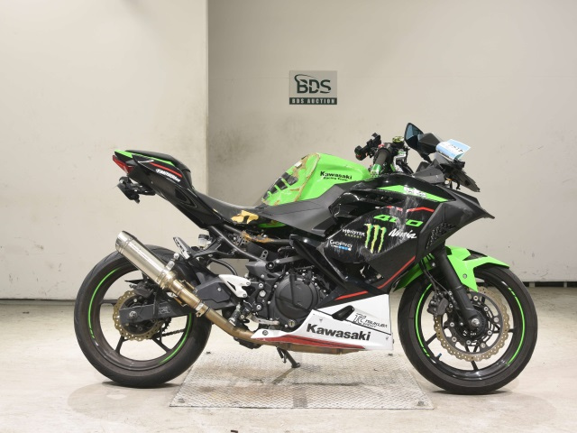 Kawasaki NINJA400-2