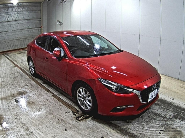 MAZDA AXELA
