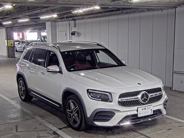 MERCEDES BENZ GLB
