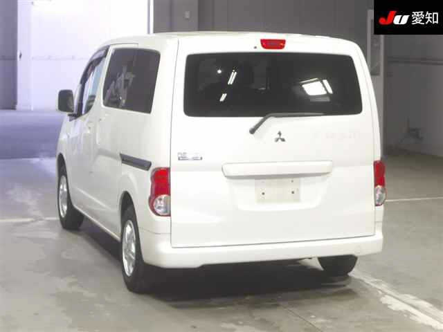 MITSUBISHI DELICA D3