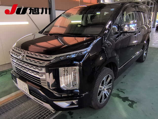 MITSUBISHI DELICA D5