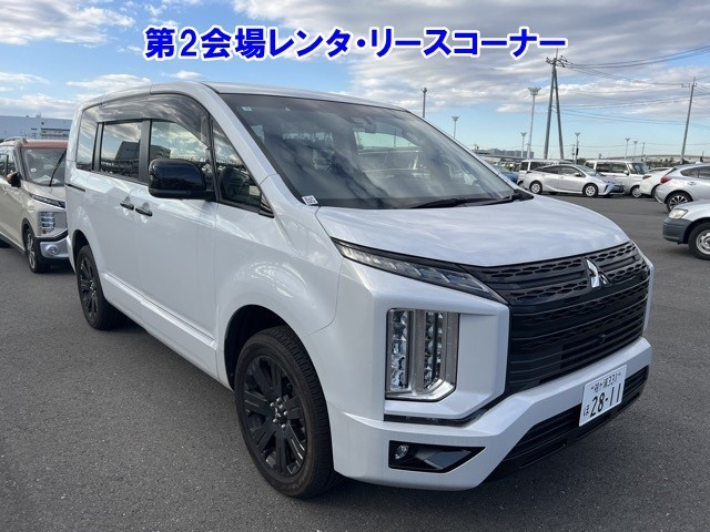 MITSUBISHI DELICA D5