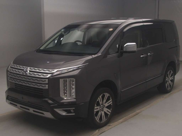 MITSUBISHI DELICA D5