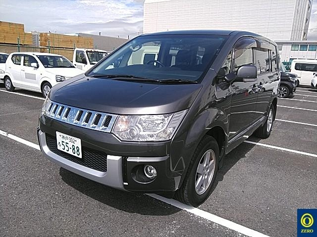 MITSUBISHI DELICA D5