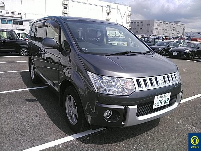 MITSUBISHI DELICA D5