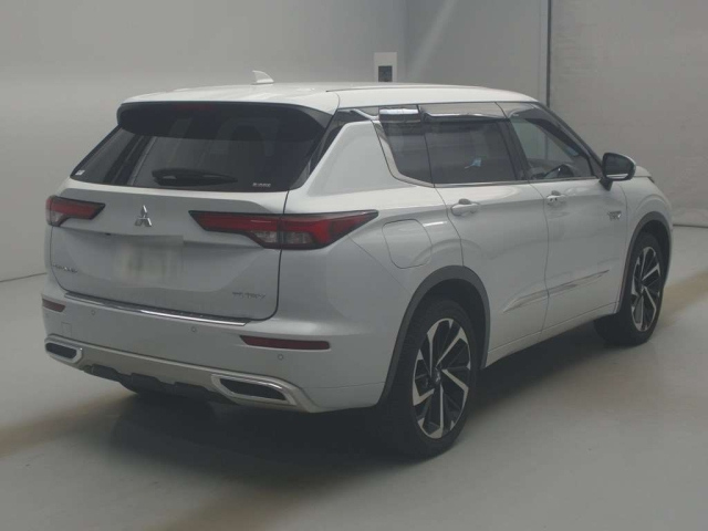 MITSUBISHI OUTLANDER PHEV