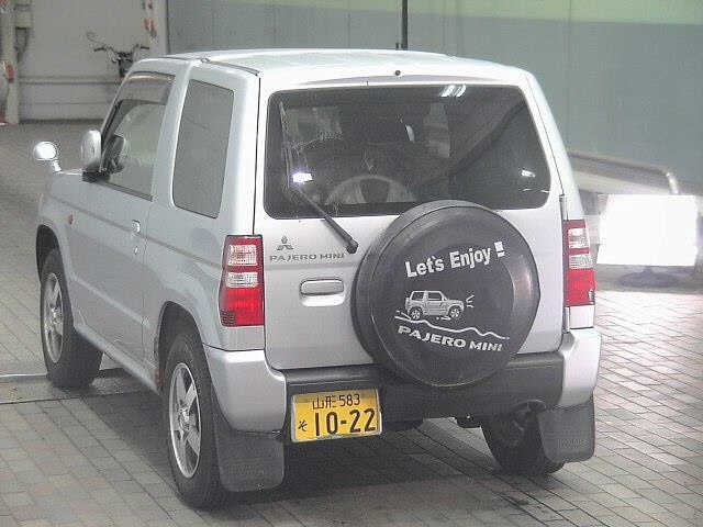 MITSUBISHI PAJERO MINI