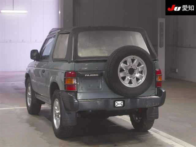 MITSUBISHI PAJERO