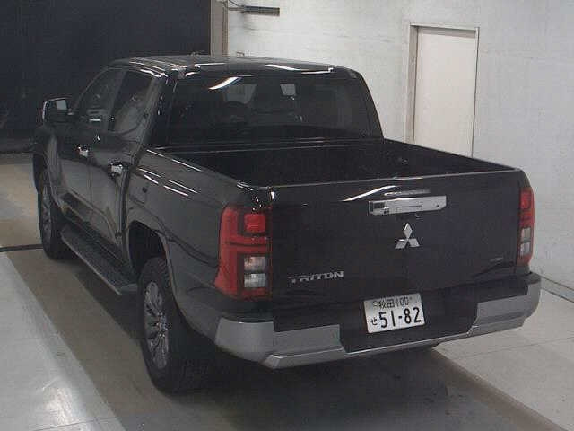 MITSUBISHI TRITON