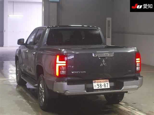 MITSUBISHI TRITON
