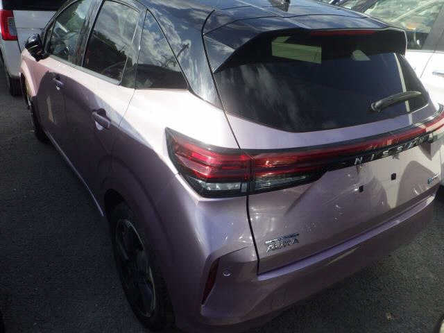 NISSAN AURA