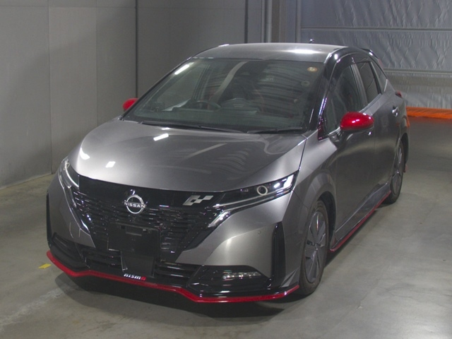 NISSAN AURA