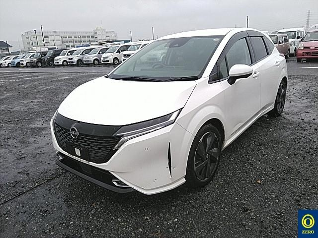NISSAN AURA