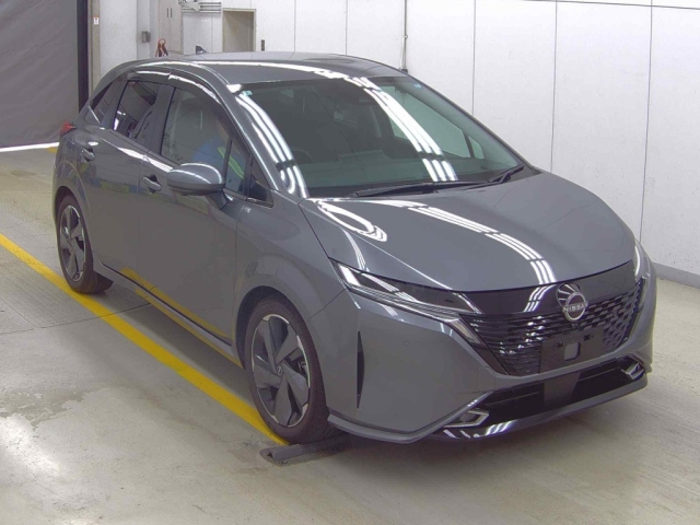 NISSAN AURA