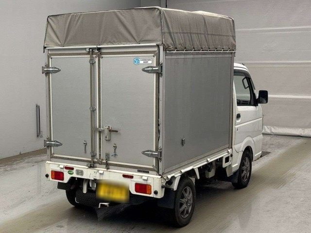 NISSAN CLIPPER TRUCK