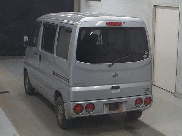 NISSAN CLIPPER VAN