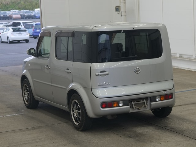 NISSAN CUBE