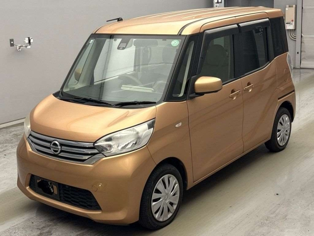 NISSAN DAYZ ROOX
