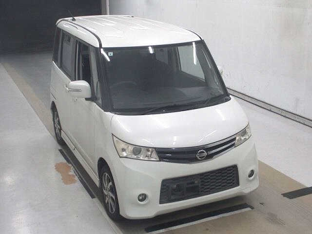 NISSAN ROOX