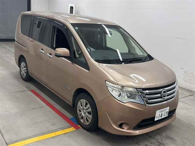NISSAN SERENA