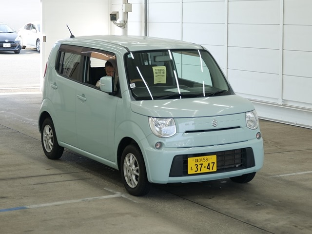 SUZUKI MRWAGON