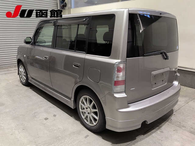 TOYOTA BB