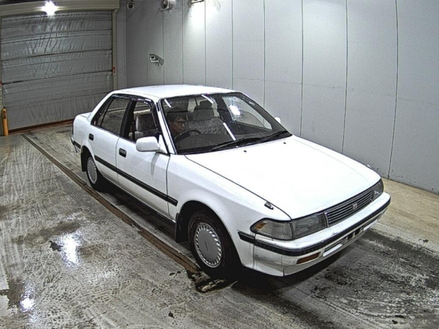 TOYOTA CORONA