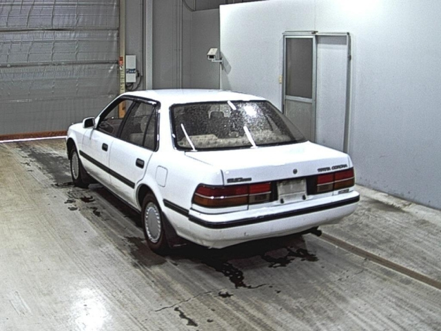 TOYOTA CORONA