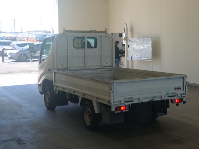 TOYOTA DYNA