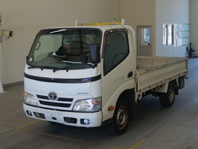 TOYOTA DYNA