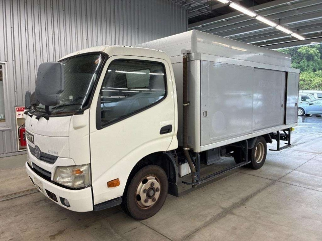 TOYOTA DYNA