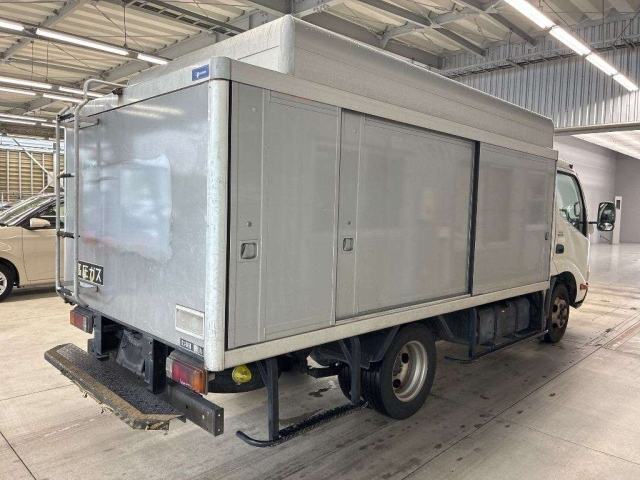 TOYOTA DYNA