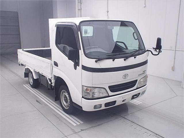 TOYOTA DYNA