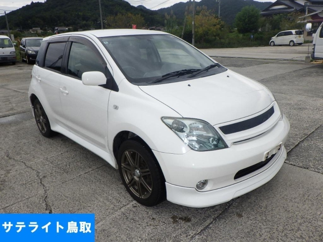 TOYOTA IST
