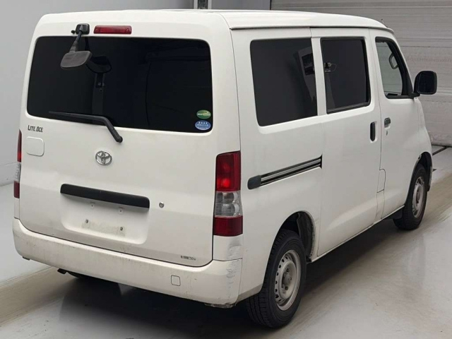 TOYOTA LITE ACE VAN