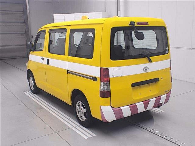 TOYOTA LITE ACE VAN