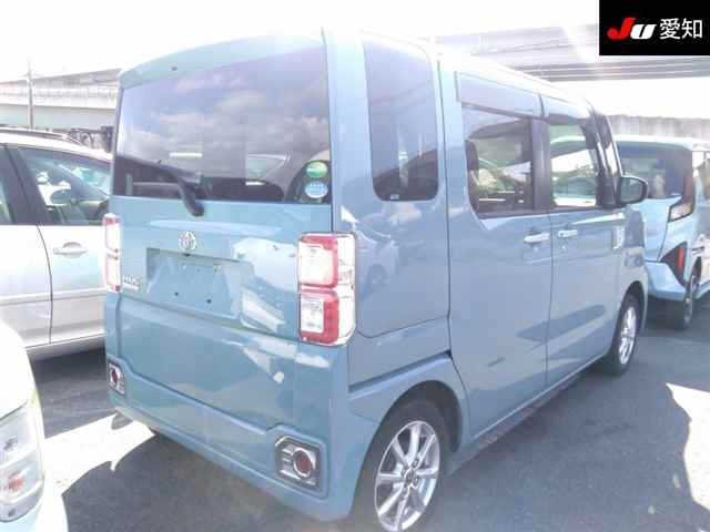 TOYOTA PIXIS MEGA