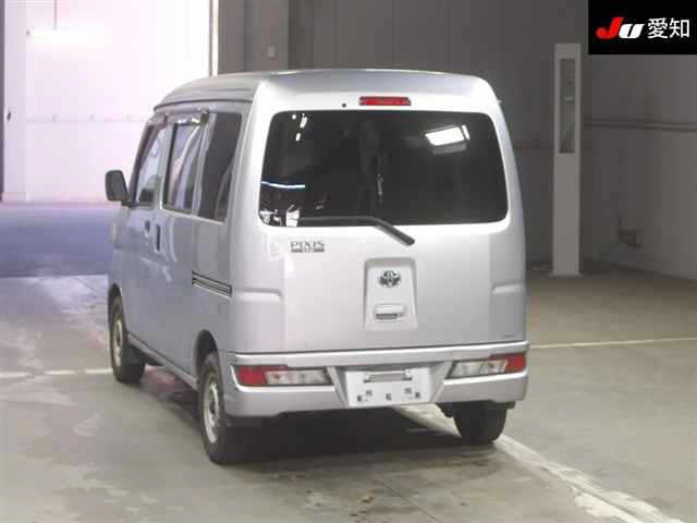 TOYOTA PIXIS VAN