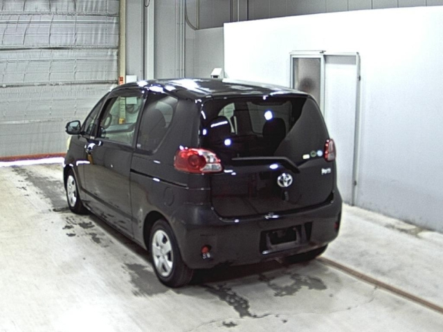 TOYOTA PORTE