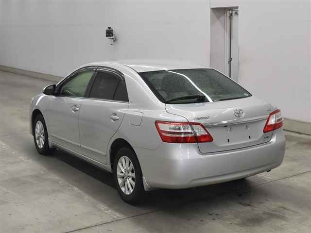 TOYOTA PREMIO