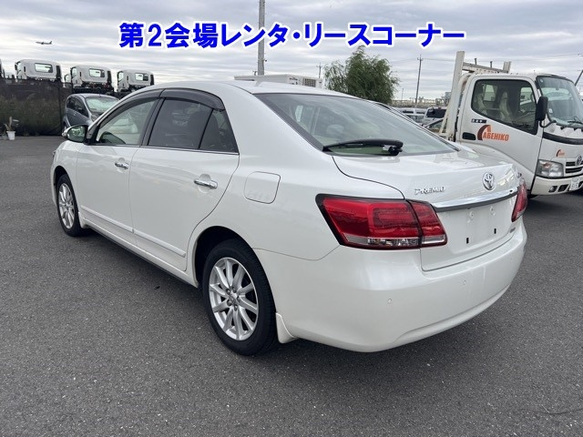 TOYOTA PREMIO