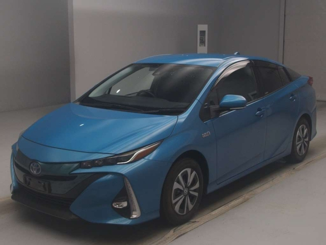 TOYOTA PRIUS PHV